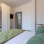 Apartman Guesthost - Porta San Pietro Lovely Flat *