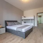 Guesthost - Porta San Pietro Lovely Flat * Ferrara