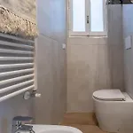 Guesthost - Porta San Pietro Lovely Flat Ferrara