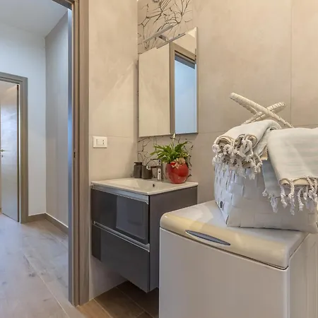 Guesthost - Porta San Pietro Lovely Flat דירה פררה