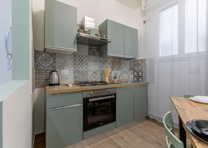 Guesthost - Porta San Pietro Lovely Flat Apartment