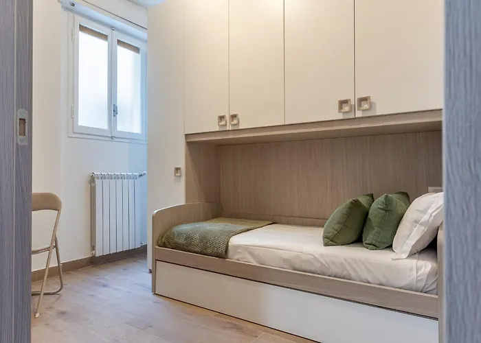 Apartment Guesthost - Porta San Pietro Lovely Flat *