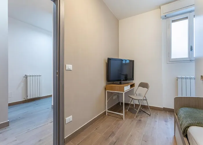 Guesthost - Porta San Pietro Lovely Flat Apartment *