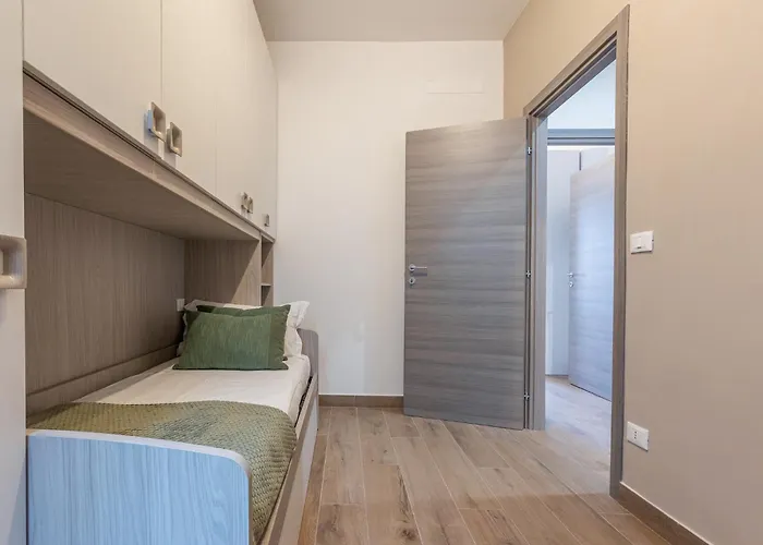 Guesthost - Porta San Pietro Lovely Flat