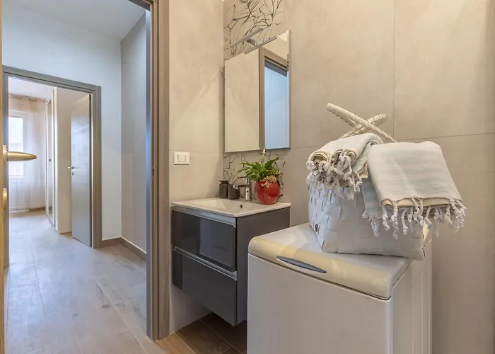 Guesthost - Porta San Pietro Lovely Flat Apartment Ferrara