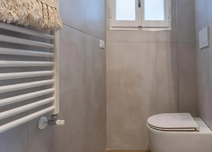 Guesthost - Porta San Pietro Lovely Flat Ferrara