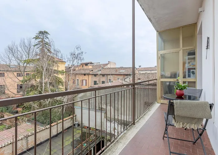 Guesthost - Porta San Pietro Lovely Flat