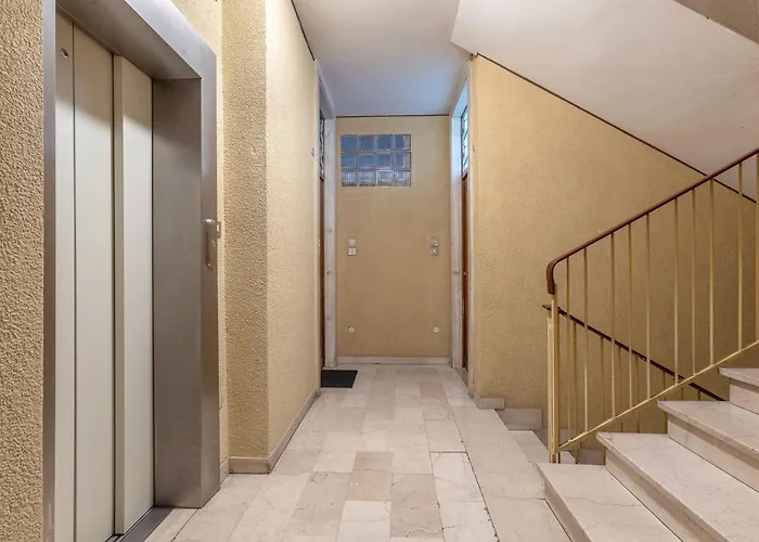 Guesthost - Porta San Pietro Lovely Flat Ferrara